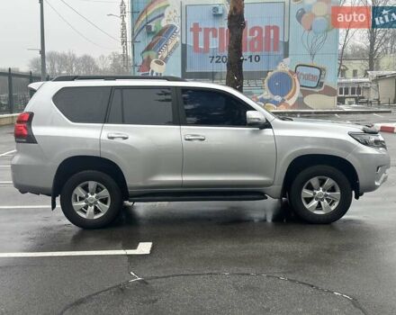 Серый Тойота Ленд Крузер Прадо, объемом двигателя 3.96 л и пробегом 123 тыс. км за 33500 $, фото 6 на Automoto.ua