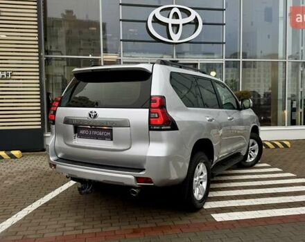 Сірий Тойота Ленд Крузер Прадо, об'ємом двигуна 2.75 л та пробігом 58 тис. км за 38252 $, фото 6 на Automoto.ua