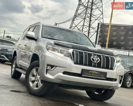 Серый Тойота Ленд Крузер Прадо, объемом двигателя 3.96 л и пробегом 123 тыс. км за 35200 $, фото 2 на Automoto.ua