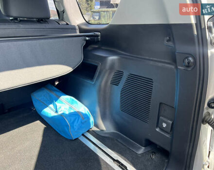 Сірий Тойота Ленд Крузер Прадо, об'ємом двигуна 4 л та пробігом 118 тис. км за 37500 $, фото 17 на Automoto.ua