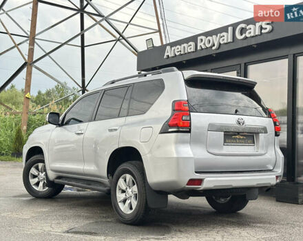 Серый Тойота Ленд Крузер Прадо, объемом двигателя 3.96 л и пробегом 123 тыс. км за 35200 $, фото 3 на Automoto.ua