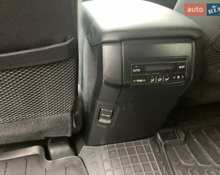 Серый Тойота Ленд Крузер Прадо, объемом двигателя 3.96 л и пробегом 110 тыс. км за 35900 $, фото 9 на Automoto.ua