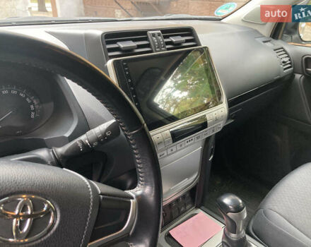 Серый Тойота Ленд Крузер Прадо, объемом двигателя 3.96 л и пробегом 110 тыс. км за 35900 $, фото 6 на Automoto.ua