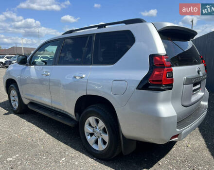 Сірий Тойота Ленд Крузер Прадо, об'ємом двигуна 4 л та пробігом 118 тис. км за 37500 $, фото 7 на Automoto.ua