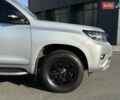 Сірий Тойота Ленд Крузер Прадо, об'ємом двигуна 4 л та пробігом 148 тис. км за 38999 $, фото 3 на Automoto.ua
