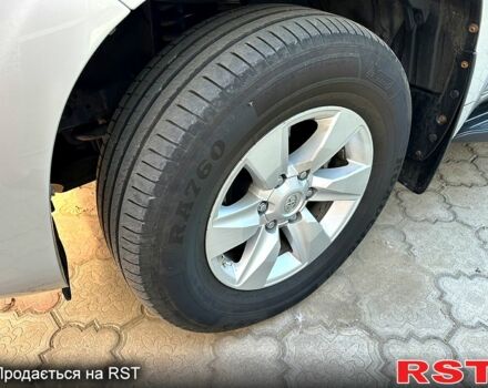 Серый Тойота Ленд Крузер Прадо, объемом двигателя 2.8 л и пробегом 190 тыс. км за 35000 $, фото 1 на Automoto.ua