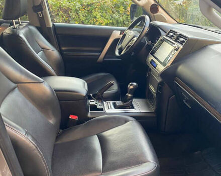 Серый Тойота Ленд Крузер Прадо, объемом двигателя 3.96 л и пробегом 60 тыс. км за 45000 $, фото 8 на Automoto.ua