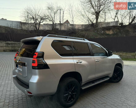 Серый Тойота Ленд Крузер Прадо, объемом двигателя 4 л и пробегом 91 тыс. км за 43500 $, фото 117 на Automoto.ua