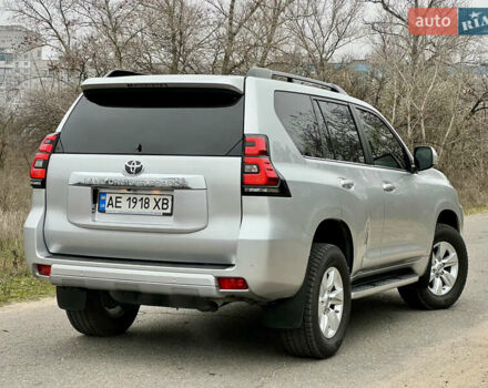 Серый Тойота Ленд Крузер Прадо, объемом двигателя 3.96 л и пробегом 64 тыс. км за 42900 $, фото 1 на Automoto.ua