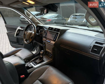 Серый Тойота Ленд Крузер Прадо, объемом двигателя 4 л и пробегом 91 тыс. км за 43500 $, фото 108 на Automoto.ua