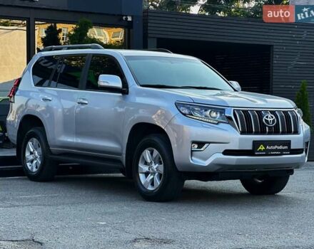 Тойота Ленд Крузер Прадо 2020 в Киеве на Automoto.ua Серый Тойота Ленд Крузер Прадо, объемом двигателя 2.76 л и пробегом 28 тыс. км за 43499 $, фото 3 на Automoto.ua