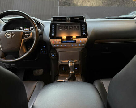 Серый Тойота Ленд Крузер Прадо, объемом двигателя 4 л и пробегом 91 тыс. км за 43500 $, фото 95 на Automoto.ua