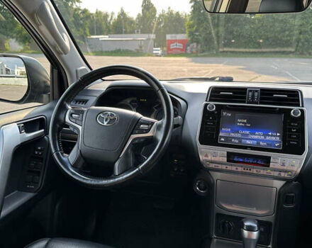 Серый Тойота Ленд Крузер Прадо, объемом двигателя 3.96 л и пробегом 125 тыс. км за 40500 $, фото 13 на Automoto.ua