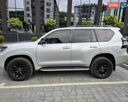 Серый Тойота Ленд Крузер Прадо, объемом двигателя 3.96 л и пробегом 25 тыс. км за 49500 $, фото 3 на Automoto.ua