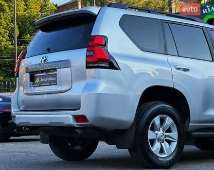 Тойота Ленд Крузер Прадо 2020 в Киеве на Automoto.ua Серый Тойота Ленд Крузер Прадо, объемом двигателя 2.76 л и пробегом 28 тыс. км за 43499 $, фото 15 на Automoto.ua