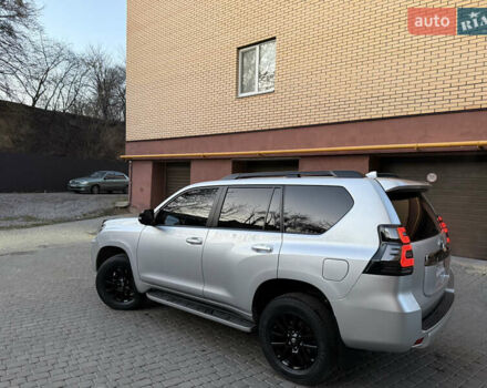 Серый Тойота Ленд Крузер Прадо, объемом двигателя 4 л и пробегом 91 тыс. км за 43500 $, фото 118 на Automoto.ua
