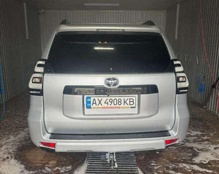 Сірий Тойота Ленд Крузер Прадо, об'ємом двигуна 3.96 л та пробігом 82 тис. км за 42500 $, фото 3 на Automoto.ua