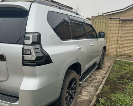 Сірий Тойота Ленд Крузер Прадо, об'ємом двигуна 3.96 л та пробігом 82 тис. км за 42500 $, фото 10 на Automoto.ua