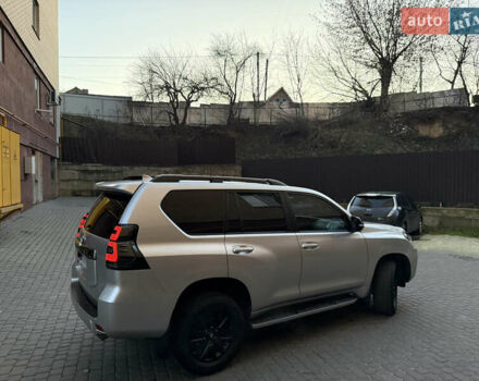 Серый Тойота Ленд Крузер Прадо, объемом двигателя 4 л и пробегом 91 тыс. км за 43500 $, фото 122 на Automoto.ua