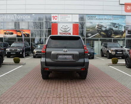 Серый Тойота Ленд Крузер Прадо, объемом двигателя 2.76 л и пробегом 92 тыс. км за 38300 $, фото 3 на Automoto.ua