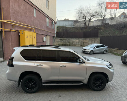 Серый Тойота Ленд Крузер Прадо, объемом двигателя 4 л и пробегом 91 тыс. км за 43500 $, фото 17 на Automoto.ua