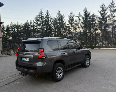 Сірий Тойота Ленд Крузер Прадо, об'ємом двигуна 2.8 л та пробігом 261 тис. км за 37999 $, фото 7 на Automoto.ua