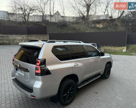 Серый Тойота Ленд Крузер Прадо, объемом двигателя 4 л и пробегом 91 тыс. км за 43500 $, фото 13 на Automoto.ua
