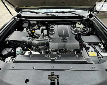 Сірий Тойота Ленд Крузер Прадо, об'ємом двигуна 3.96 л та пробігом 59 тис. км за 41500 $, фото 35 на Automoto.ua