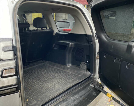 Серый Тойота Ленд Крузер Прадо, объемом двигателя 3.96 л и пробегом 56 тыс. км за 44500 $, фото 9 на Automoto.ua