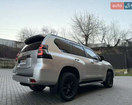 Серый Тойота Ленд Крузер Прадо, объемом двигателя 4 л и пробегом 91 тыс. км за 43500 $, фото 14 на Automoto.ua