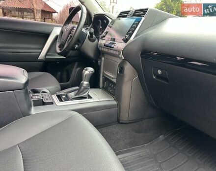 Серый Тойота Ленд Крузер Прадо, объемом двигателя 2.76 л и пробегом 134 тыс. км за 40500 $, фото 27 на Automoto.ua