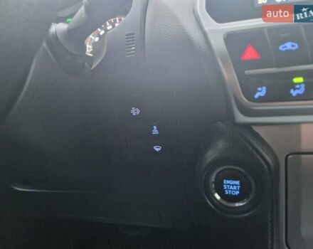 Серый Тойота Ленд Крузер Прадо, объемом двигателя 2.8 л и пробегом 260 тыс. км за 39800 $, фото 17 на Automoto.ua