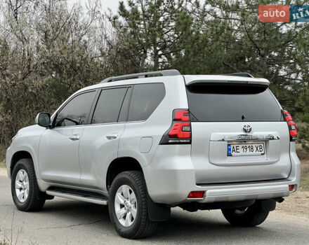 Серый Тойота Ленд Крузер Прадо, объемом двигателя 3.96 л и пробегом 64 тыс. км за 42900 $, фото 6 на Automoto.ua