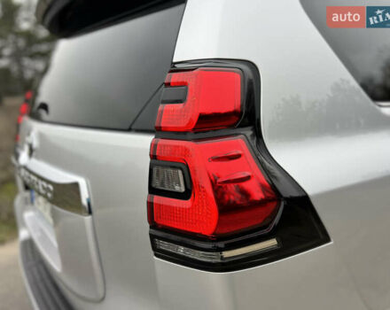 Серый Тойота Ленд Крузер Прадо, объемом двигателя 3.96 л и пробегом 64 тыс. км за 42900 $, фото 26 на Automoto.ua