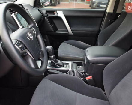 Серый Тойота Ленд Крузер Прадо, объемом двигателя 2.76 л и пробегом 92 тыс. км за 38300 $, фото 11 на Automoto.ua