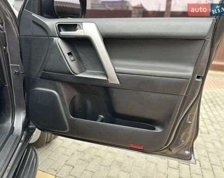 Серый Тойота Ленд Крузер Прадо, объемом двигателя 2.76 л и пробегом 134 тыс. км за 40500 $, фото 34 на Automoto.ua