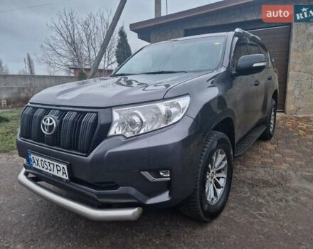 Серый Тойота Ленд Крузер Прадо, объемом двигателя 2.8 л и пробегом 260 тыс. км за 39800 $, фото 3 на Automoto.ua