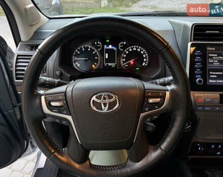 Серый Тойота Ленд Крузер Прадо, объемом двигателя 4 л и пробегом 91 тыс. км за 43500 $, фото 78 на Automoto.ua