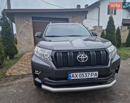 Серый Тойота Ленд Крузер Прадо, объемом двигателя 2.8 л и пробегом 260 тыс. км за 39800 $, фото 12 на Automoto.ua