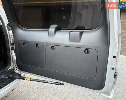 Серый Тойота Ленд Крузер Прадо, объемом двигателя 4 л и пробегом 91 тыс. км за 43500 $, фото 60 на Automoto.ua