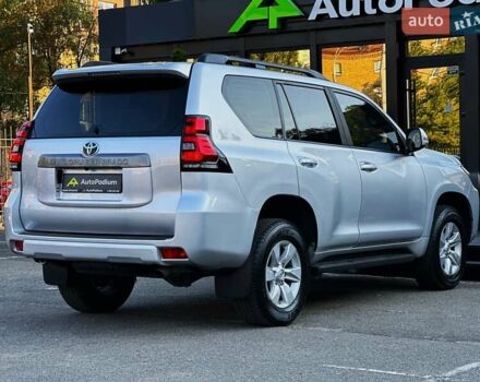 Тойота Ленд Крузер Прадо 2020 в Киеве на Automoto.ua Серый Тойота Ленд Крузер Прадо, объемом двигателя 2.76 л и пробегом 28 тыс. км за 43499 $, фото 14 на Automoto.ua
