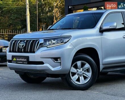 Тойота Ленд Крузер Прадо 2020 в Киеве на Automoto.ua Серый Тойота Ленд Крузер Прадо, объемом двигателя 2.76 л и пробегом 28 тыс. км за 43499 $, фото 5 на Automoto.ua