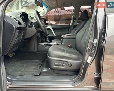 Серый Тойота Ленд Крузер Прадо, объемом двигателя 2.76 л и пробегом 134 тыс. км за 40500 $, фото 23 на Automoto.ua