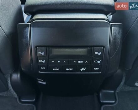 Тойота Ленд Крузер Прадо 2020 в Киеве на Automoto.ua Серый Тойота Ленд Крузер Прадо, объемом двигателя 2.76 л и пробегом 28 тыс. км за 43499 $, фото 27 на Automoto.ua