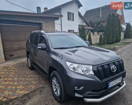 Серый Тойота Ленд Крузер Прадо, объемом двигателя 2.8 л и пробегом 260 тыс. км за 39800 $, фото 1 на Automoto.ua