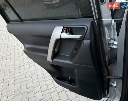 Серый Тойота Ленд Крузер Прадо, объемом двигателя 4 л и пробегом 91 тыс. км за 43500 $, фото 97 на Automoto.ua