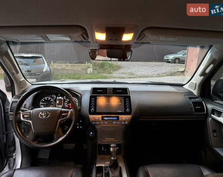 Серый Тойота Ленд Крузер Прадо, объемом двигателя 4 л и пробегом 91 тыс. км за 43500 $, фото 96 на Automoto.ua