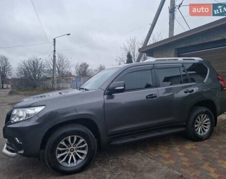 Серый Тойота Ленд Крузер Прадо, объемом двигателя 2.8 л и пробегом 260 тыс. км за 39800 $, фото 8 на Automoto.ua