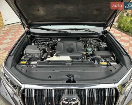 Серый Тойота Ленд Крузер Прадо, объемом двигателя 2.76 л и пробегом 134 тыс. км за 40500 $, фото 39 на Automoto.ua