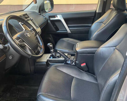 Тойота Ленд Крузер Прадо 2020 в Каменце-Подольском на Automoto.ua Серый Тойота Ленд Крузер Прадо, объемом двигателя 3.96 л и пробегом 60 тыс. км за 45000 $, фото 9 на Automoto.ua